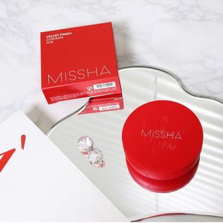 No. 8 - Missha Velvet Finish Cushion - 3