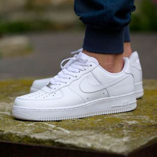 No. 6 - Sneaker Nam Air Force 1 - 1