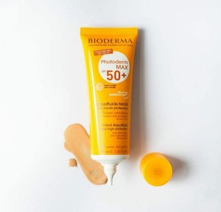 No. 4 - Photoderm MAX Aquafluide SPF 50+ - 3