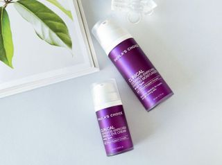 No. 5 - Kem Chống Lão Hóa Ceramide-Enriched Firming Moisturizer - 4