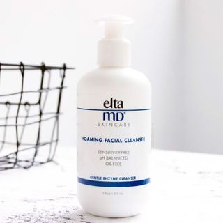 No. 6 - Sữa rửa mặt tạo bọt EltaMD Foaming Facial Cleanser - 4