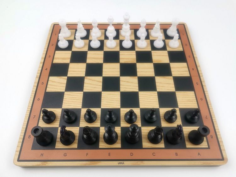 No. 1 - Bàn Cờ Vua Gấp Urra V-Square Chess 2021 - 1