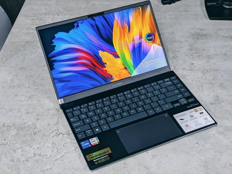 No. 1 - Asus Zenbook 13UX325 - 4