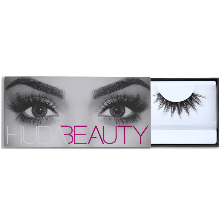 No. 8 - HUDA BEAUTY Classic Lashes - 1