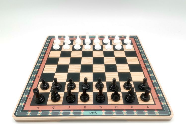 No. 1 - Bàn Cờ Vua Gấp Urra V-Square Chess 2021 - 4