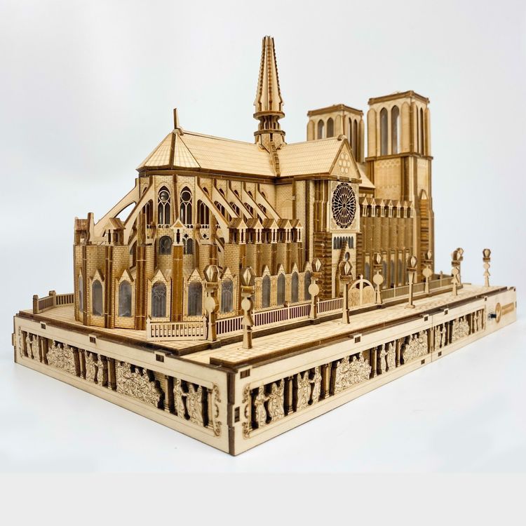 No. 4 - Mô Hình Lắp Ráp 3D Nhà Thờ Đức Bà Paris - 1