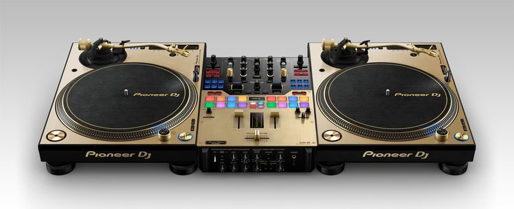 No. 4 - Pioneer DJ DJM-S9 - 4