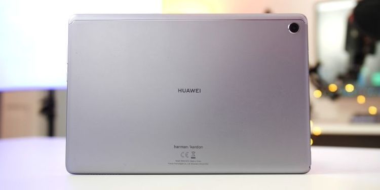 No. 5 - HUAWEI MediaPad M5 Lite 10 - 6