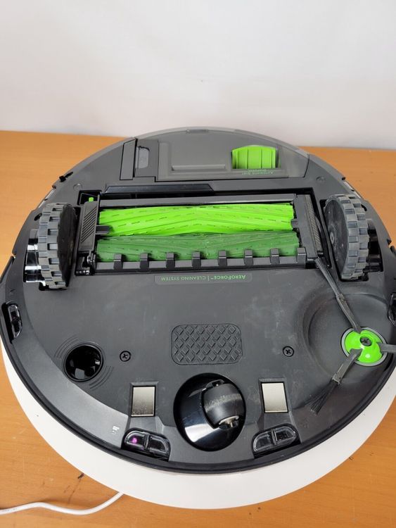 No. 1 - Robot Hút Bụi Roomba j7+ j755020 - 3