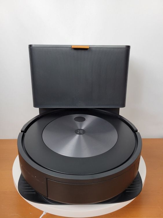 No. 1 - Robot Hút Bụi Roomba j7+ j755020 - 2